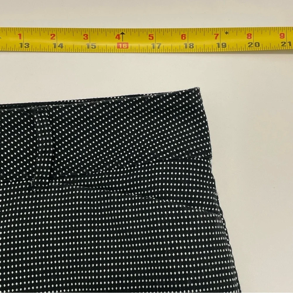 The Limited Black and White Polka Dot Classic Women's Shorts Size 12